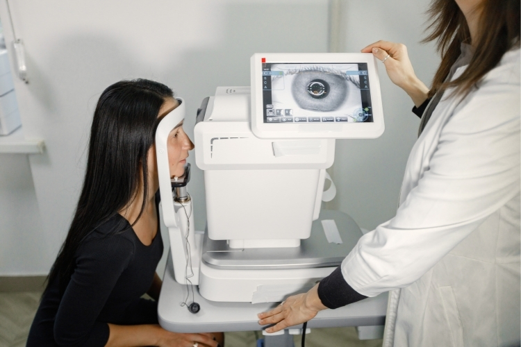Eye Checkups For Glasses Contact Lenses